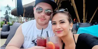 Sekitar empat tahun hubungan Didi Mahardika dengan Vanessa Angel. Meski keduanya telah bertunangan, hubungan keduanya kandas di tengah jalan. Kini, Vanessa menjalin hubungan dengan Marcelo Ivano Sutoyo. (Instagram/marceloivano)