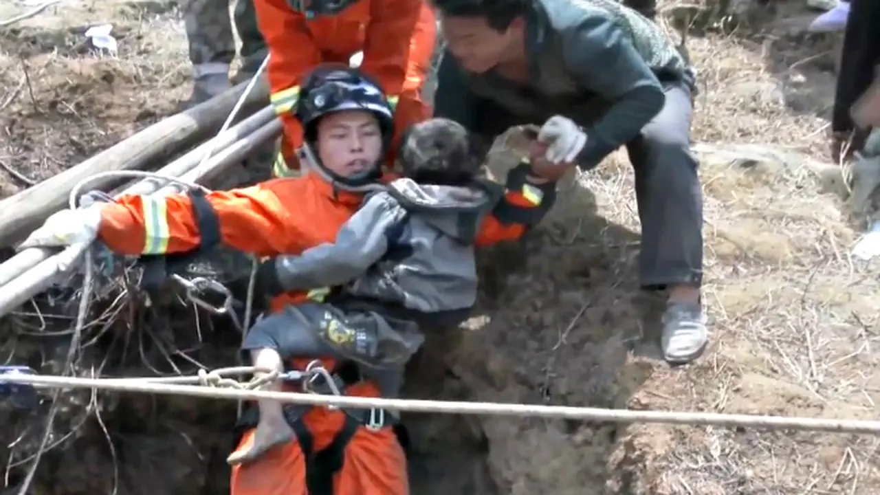  Detik-detik Penyelamatan Bocah Tercemplung di Sumur *VIDEO