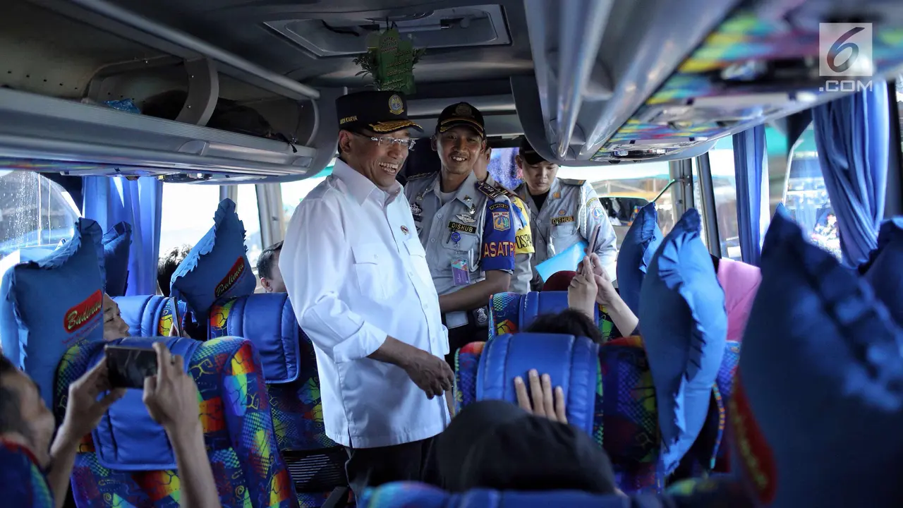 Hadapi Arus Balik Lebaran, Menhub Tinjau Kesiapan Terminal Kampung Rambutan