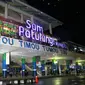 Bandara Internasional Sam Ratulangi Manado yang menghubungkan jalur penerbangan ke Talaud dan Sangihe.