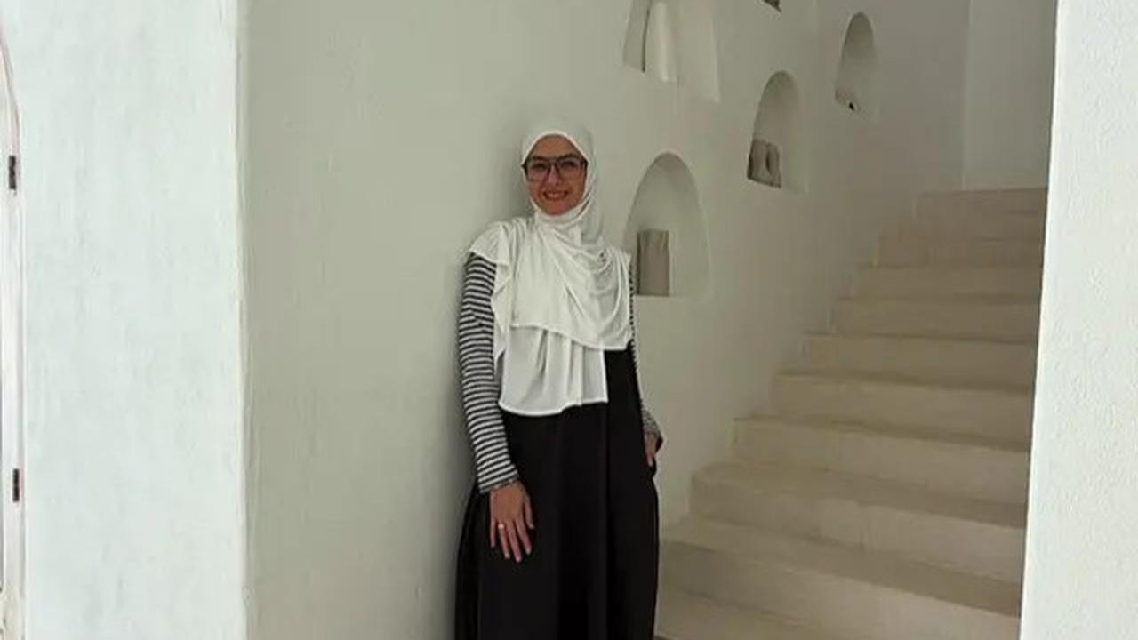 9 Inspirasi Hijaber Modern 40 Tahun Revalina S Temat, Effortless tapi Elegan