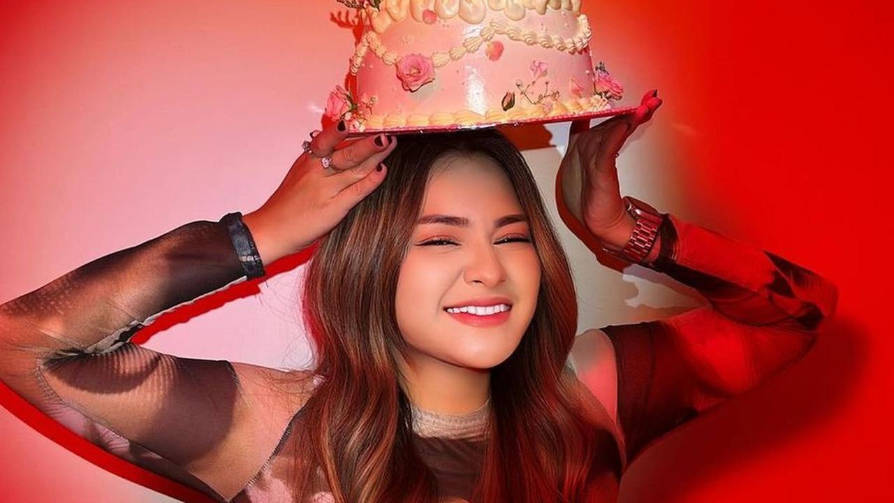 8 Potret Nathalie Holscher di Ulang Tahun ke-31, Doa dari Umi Pipik Ramai Dibicarakan
