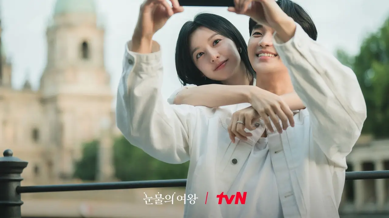 Kurang satu hari lagi. Episode spesial Queen of Tears bakal tayang. (Twitter.com/@CJnDrama)