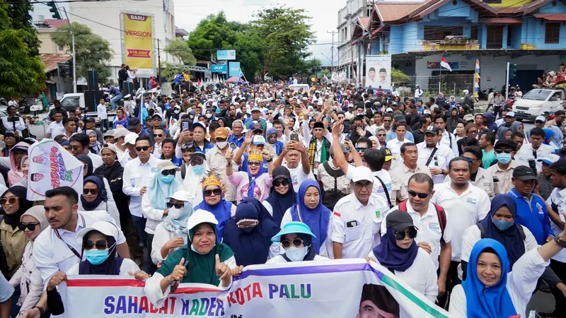 Pasangan calon Gubernur Anwar Hafid dan calon Wakil Gubernur Reny Lamadjido mendaftarkan diri ke Komisi Pemilihan Umum Daerah (KPUD) Provinsi Sulawesi Tengah (Sulteng).