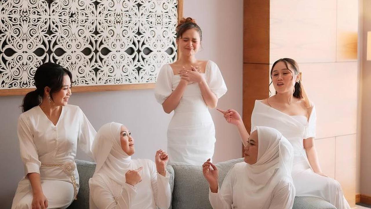 Para Bridesmaid Berkumpul