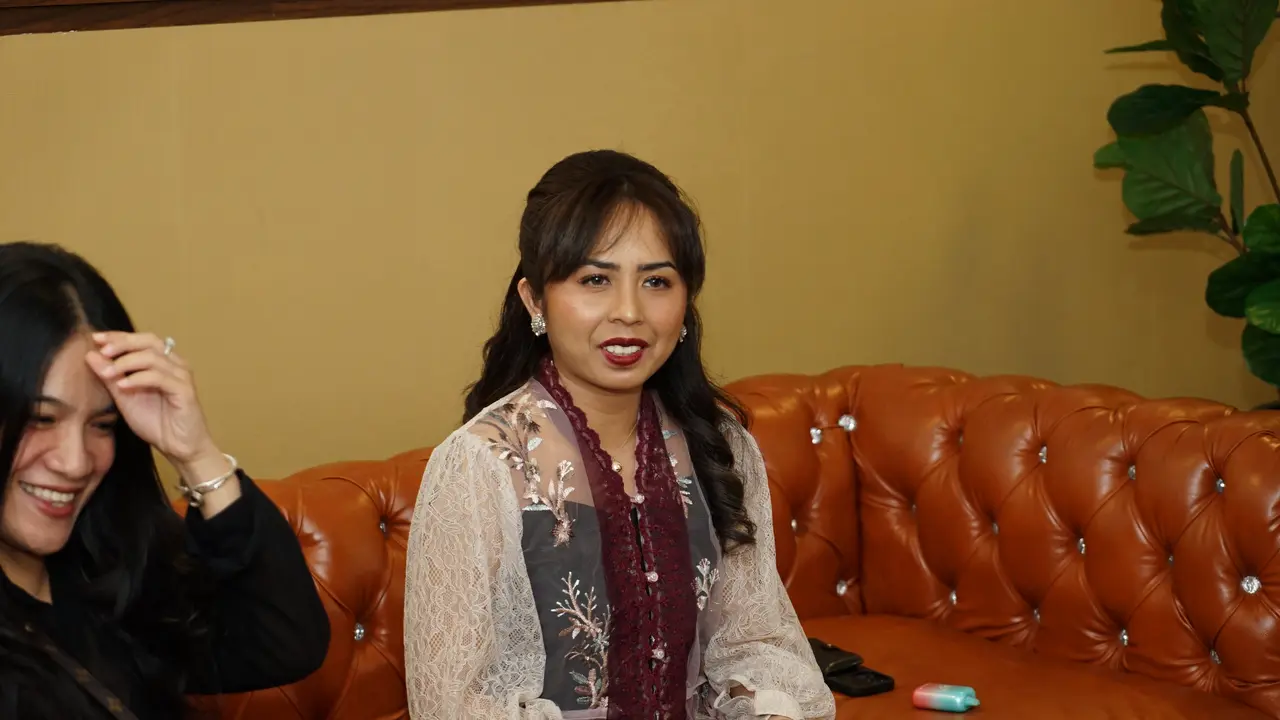 Grand Launching sekaligus Press Conference dalam rangka meresmikan foundation Afrina Academy,
