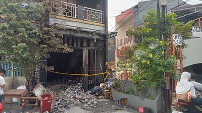 Subuh Terakhir Dua Sepupu di Gudang Alkes Matraman