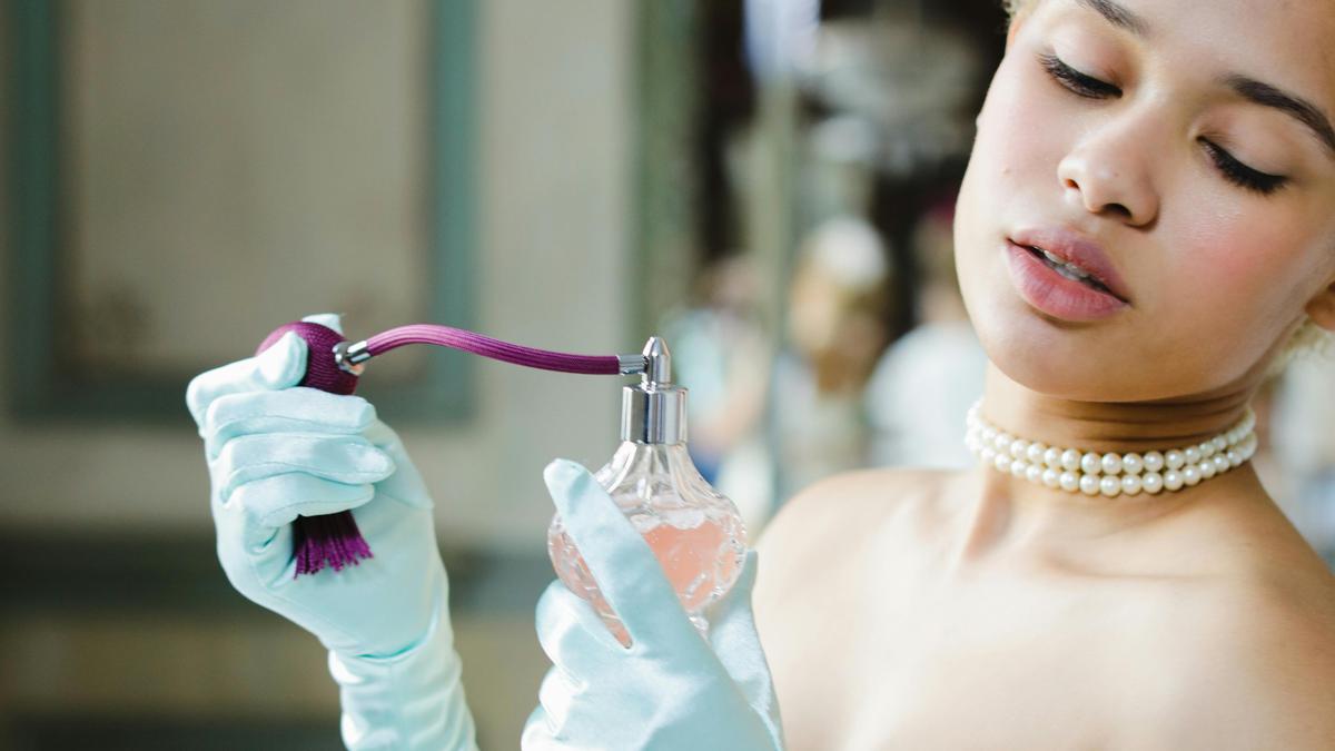 Extrait de Parfum Kenapa Lebih Tahan Lama dari Eau de Parfum? Ini Penjelasan dan Perbedaannya