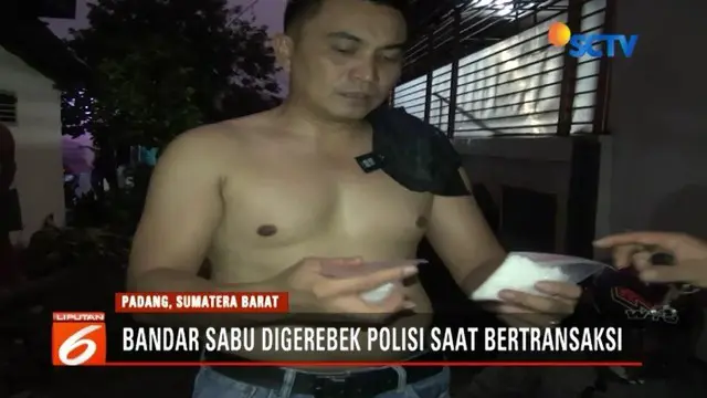Polisi ringkus bandar sabu kelas kakap yang beroperasi di wilayah Padang, Sumatra Barat, Penangkapan kasus narkoba tersebut curi perhatian warga.