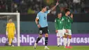 Darwin Nunez membawa Uruguay memimpin 1-0 pada menit ke-15. Striker milik Liverpool itu menuntaskan bola hasil assist Facundo Pellistri. (AP Photo/Matilde Campodonico)