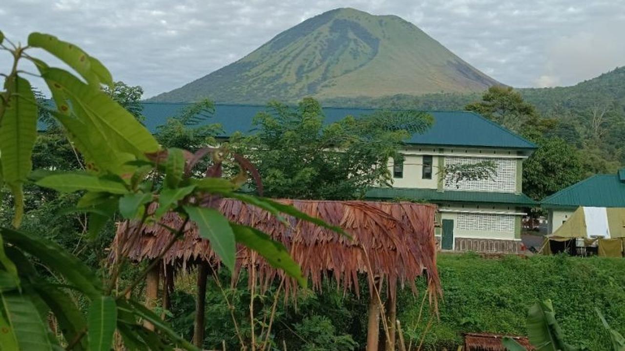 Badan Geologi Imbau Masyarakat Waspadai Peningkatan Aktivitas Gunung Lokon