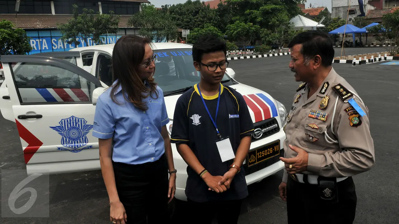 Simak Tips Mudah Lulus Ujian SIM A Teori dan Praktek
