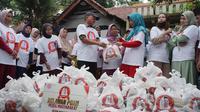 Relawan Puan Purwakarta bergerak dengan menggelar sejumlah aksi sosial di Kecamatan Babakancikao, Purwakarta, Jawa Barat.