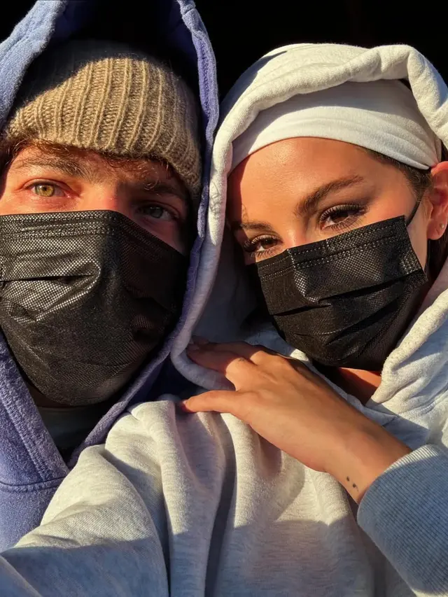 Selena Gomez dan Benny Blanco Dikabarkan Beli Rumah Mewah. (instagram/selenagomez)
