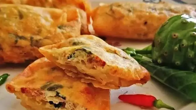 Martabak daun mengkudu