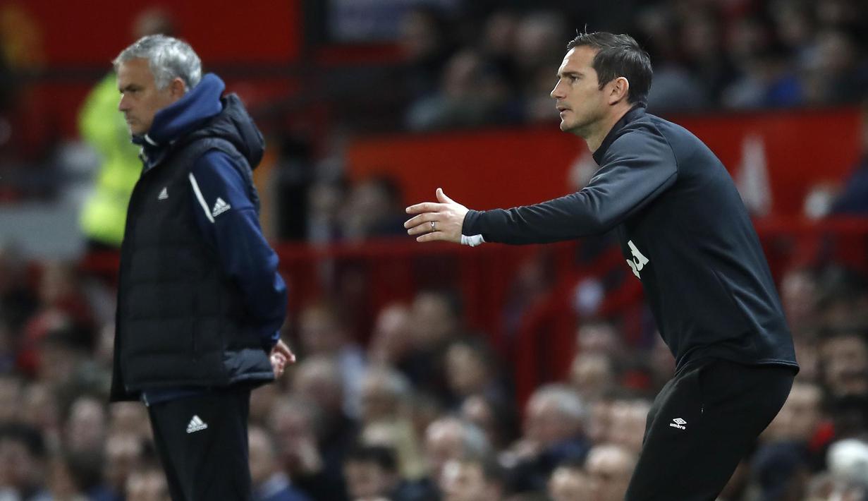 Pelatih Derby County, Frank Lampard, saat melawan Manchester United pada Piala Liga Inggris di Stadion Old Trafford, Rabu (26/9/2018). Manchester United takluk adu penalti 9-10 (2-2) dari Derby County. (AP/Martin Rickett)