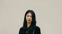 Intip gaya akrab V BTS, Bae Suzy, dan Park Bo Gum bak trio bestie selama di Paris (Celine)