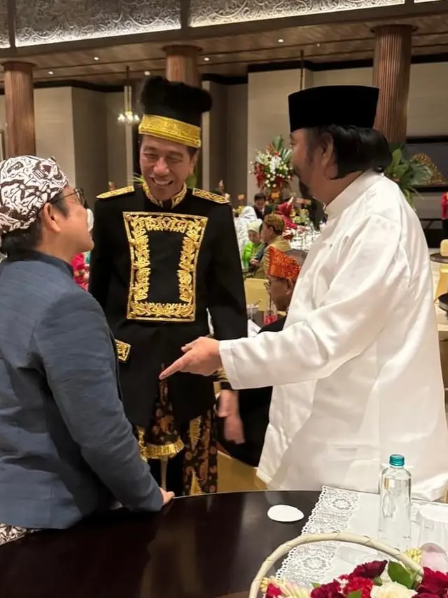 Wakil Ketua Umum DPR RI Muhaimin Iskandar alias Cak Imin bersama Presiden Joko Widodo (Jokowi) dan Ketua Umum Partai NasDem Surya Paloh.