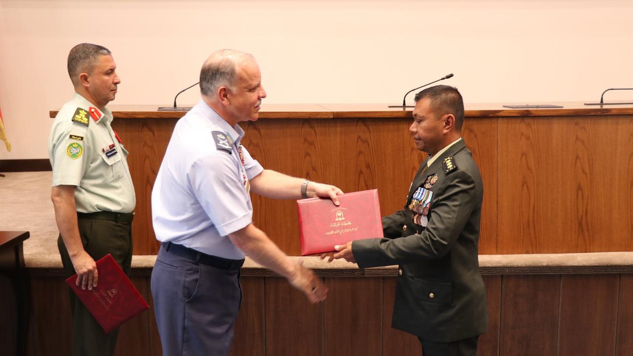Jadi yang Pertama dari TNI, Kolonel Achmad Fikri Lulus College Pertahanan Yordania dengan Predikat Excellent