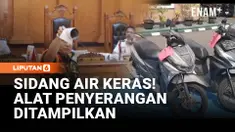 Pengadilan Militer II-08 Jakarta menghadirkan sejumlah barang bukti dalam sidang kasus penyerangan air keras terhadap aktivis KontraS, Andrie Yunus. Mulai dari tumbler, kacamata pelaku yang rusak, hingga dua sepeda motor yang digunakan saat kejadian ...