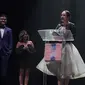 Chelsea Islan menyabet gelat Woman of The Year dalam Beauty Award di BeautyFest Asia