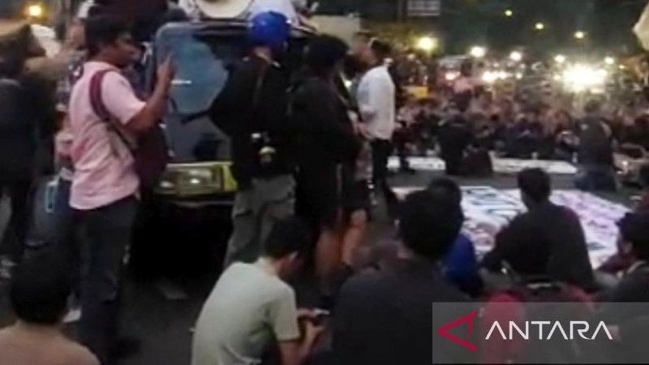 Tahukah Anda? Aksi Mahasiswa Bogor di Depan Istana Berlangsung Aman dan Kondusif, Ini Tuntutannya!