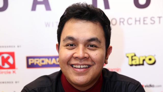 Tulus Tak Gentar Tandingi Lengkingan Suara Ari Lasso News Entertainment Fimela Com