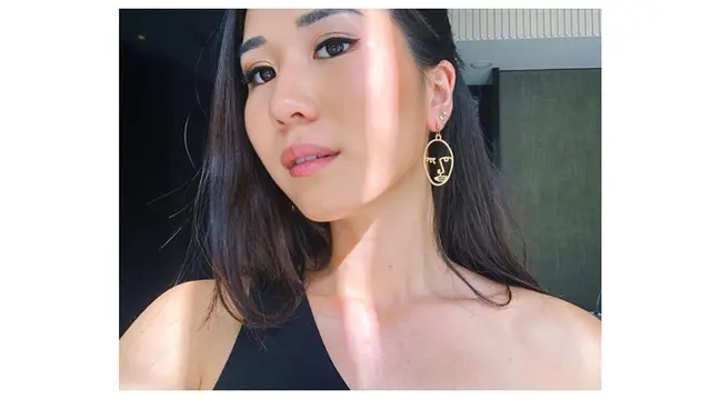 Debut Jadi Penyanyi, Ini 6 Potret Christie Pelantun Lagu 'Seribu Kali Cinta'