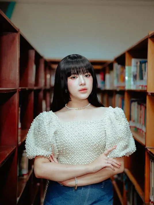 Tiara Andini kembali menyita perhatian publik lewat penampilan barunya yang menawan. [@tiaraandini].