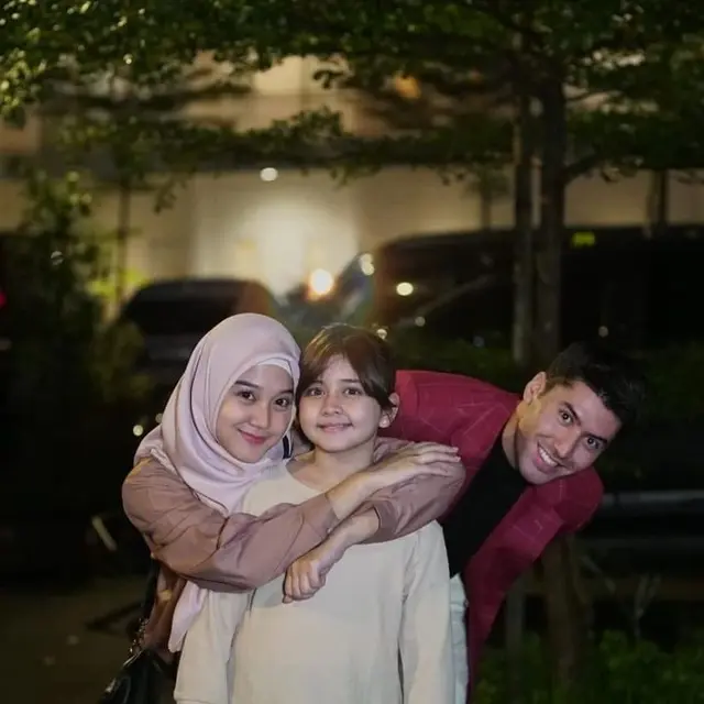 Adu Akting Lagi, Ini 7 Potret Esta Pramanita dan Bara Valentino yang Bikin Baper