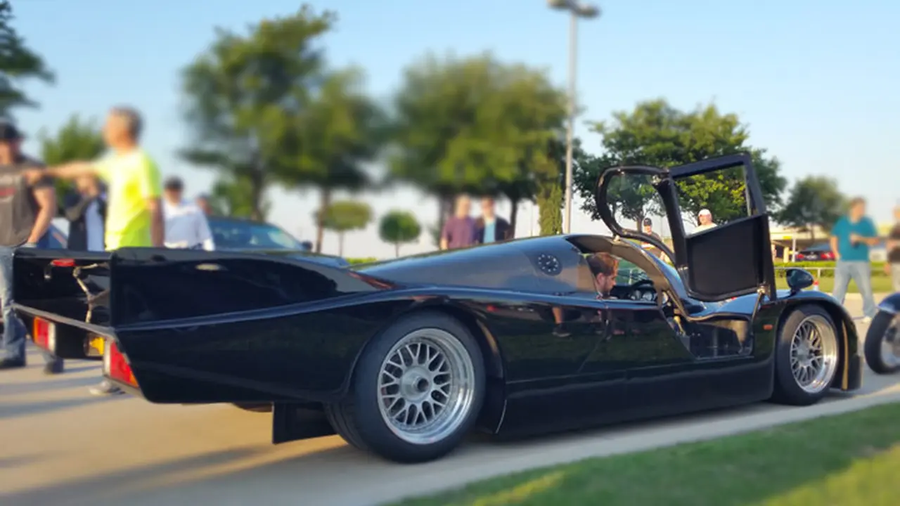 Porsche 962