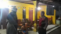 Warga Depok Bubarkan Puluhan Pelajar Bermotor Tawuran di Kolong Tol Desari
