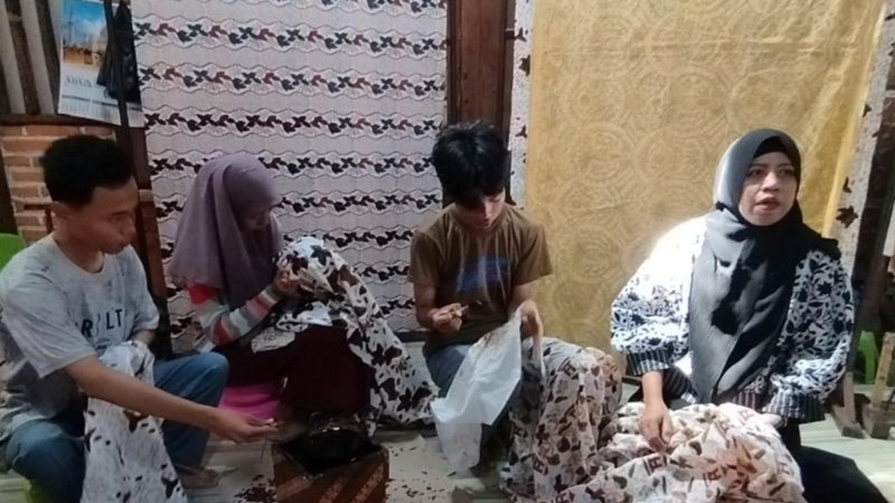 Kisah Inspiratif Nafis Arif Fiyanto, Perajin Batik Difabel Juara Lomba Meski Tuna Rungu dan Wicara