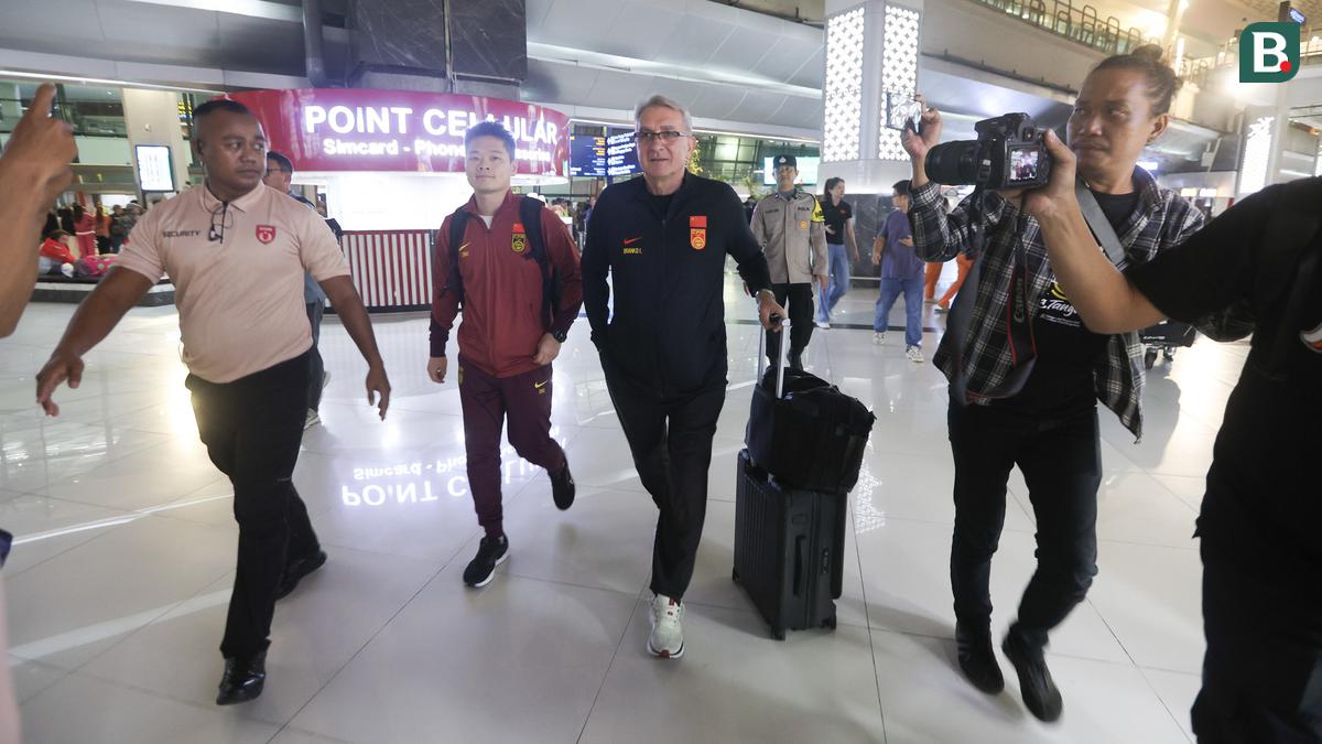 Foto: Dipimpin Branko Ivankovic, Timnas China Tiba di Indonesia