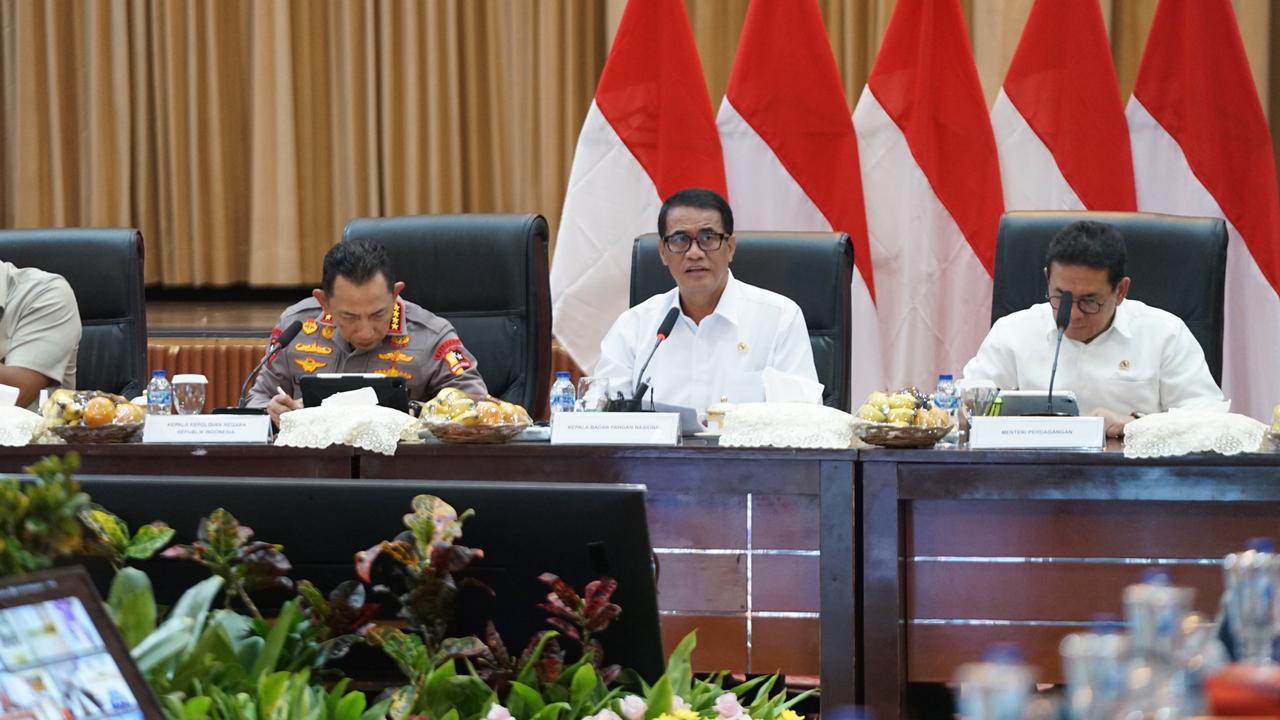VIDEO: Galak! Mentan Amran Ancam Cabut Izin Usaha Penjual Beras di Atas HET "Tolong Patuh"