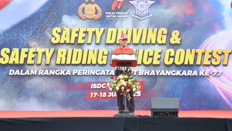 Kepala Korps Lalu Lintas (Kakorlantas) Polri Irjen Pol Firman Shantyabudi membuka kegiatan Safety Driving dan Safety Riding Police Contest dalam rangka peringati Hari Ulang Tahun Bhayangkara ke-77, pada 1 Juli mendatang, di Lapangan ISDC Pusdik Lantas Ser