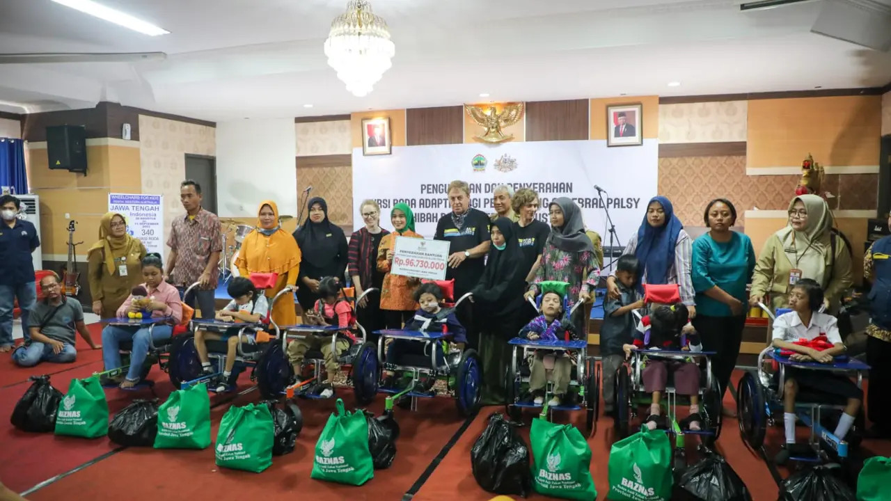 Australia Kirim Bantuan 340 Kursi Roda untuk Penyandang Disabilitas, Ganjar: Bukti Rasa Kemanusiaan