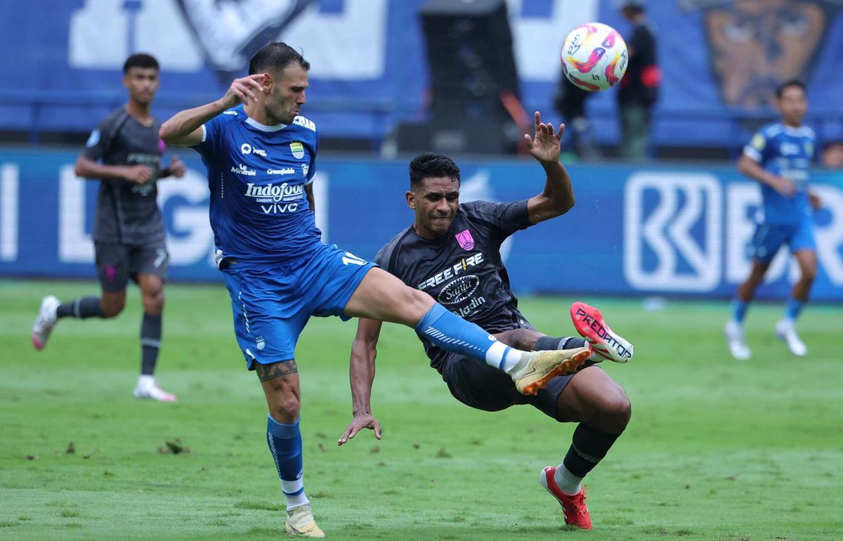 FOTO: Persib Bandung Juara Liga 1 BRI 2024/2025 dengan menutup Kemenangan 3-2 atas Persis Solo