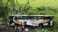 Menegangkan Bus Wisata Terjun ke Jurang 15 Meter di Toba, Begini Nasib 58 Penumpangnya