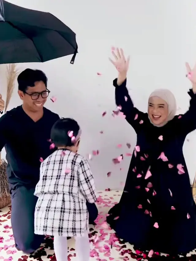 Kehamilan Fitri Tropica