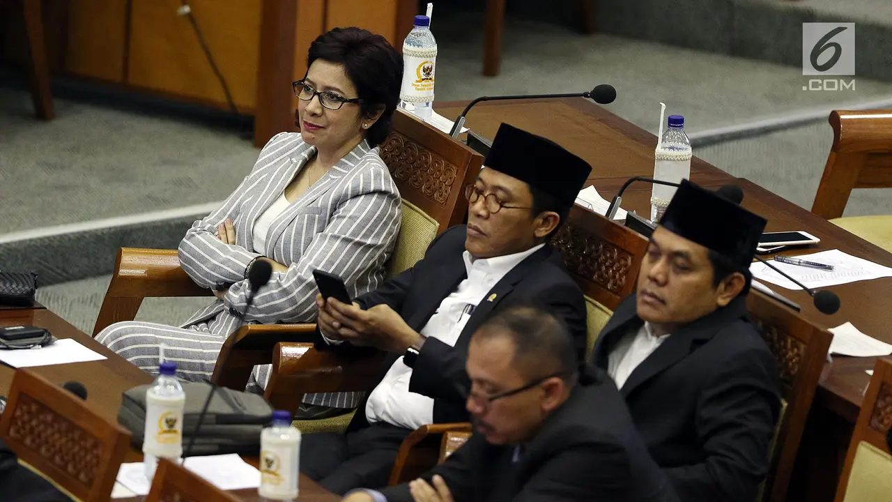 Rapat Paripurna Penetapan Pimpinan DPR dan Susunan Fraksi