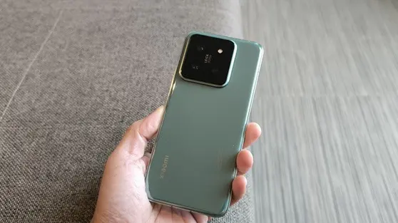 5 HP Android Ringkas untuk Kamu yang Tak Suka Ponsel Besar