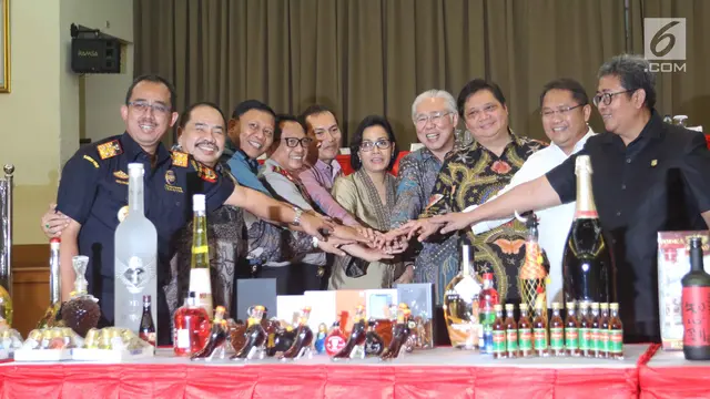 Sri Mulyani Bersama Sejumlah Menteri Musnahkan Barang Sitaan
