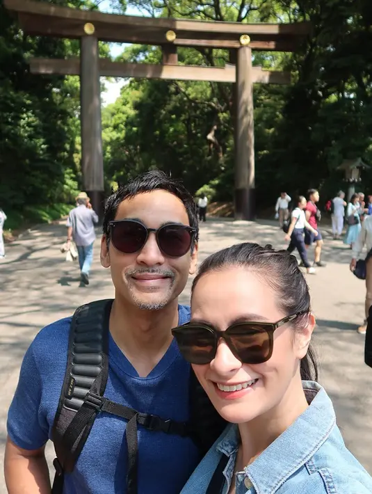 Restu Sinaga dan Vicky Monica