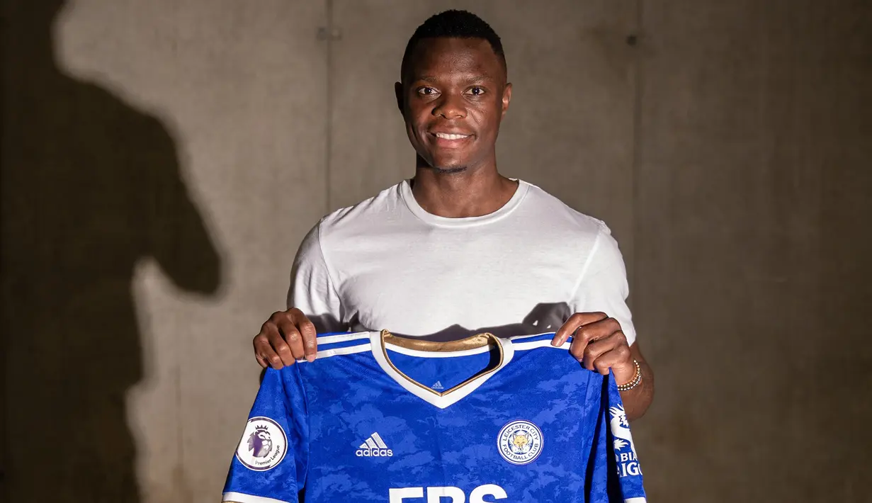 Patson Daka. Striker berusia 21 tahun ini didatangkan Leicester City dari RB Salzburg awal musim ini. Debutnya bersama The Foxes terjadi saat menang 1-0 atas Manchester City di Community Shield, 7 Agustus 2021. (Foto: premierleague.com)
