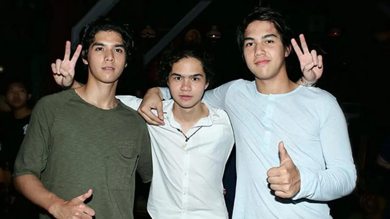 [Bintang] Al Ghazali, El Rumi, Dul Jaelani