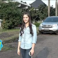 Ranty Maria tengah sibuk syuting sinetron Anak Langit yang ditayangkan di SCTV. Ia sangat kerja keras untuk mendapatkan pengalaman dan berkeinginan untuk membeli rumah dan mobil dengan uangnya sendiri. 