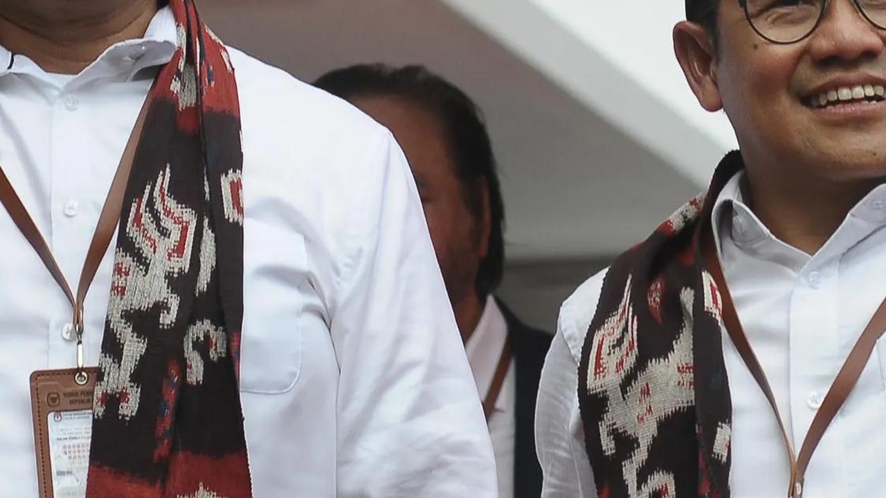 Ratusan Pengacara Bertoga Kawal Pendaftaran Anies-Muhaimin ke KPU
