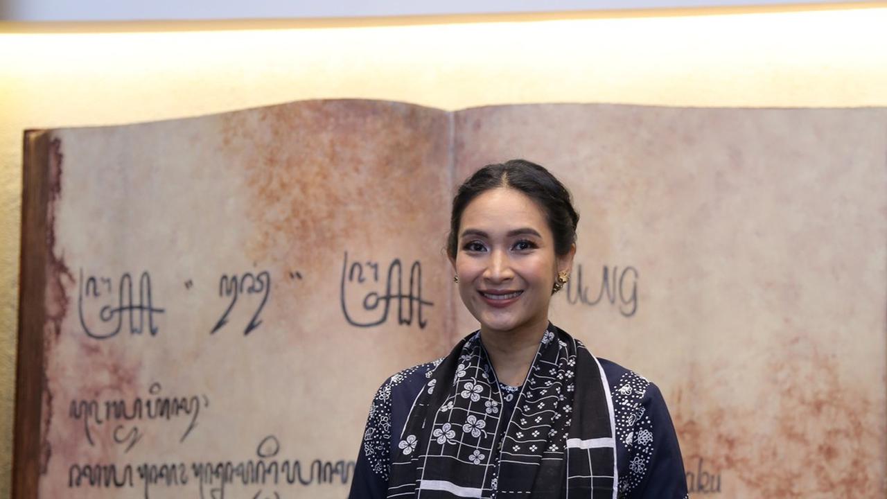 [Bintang] Happy Salma