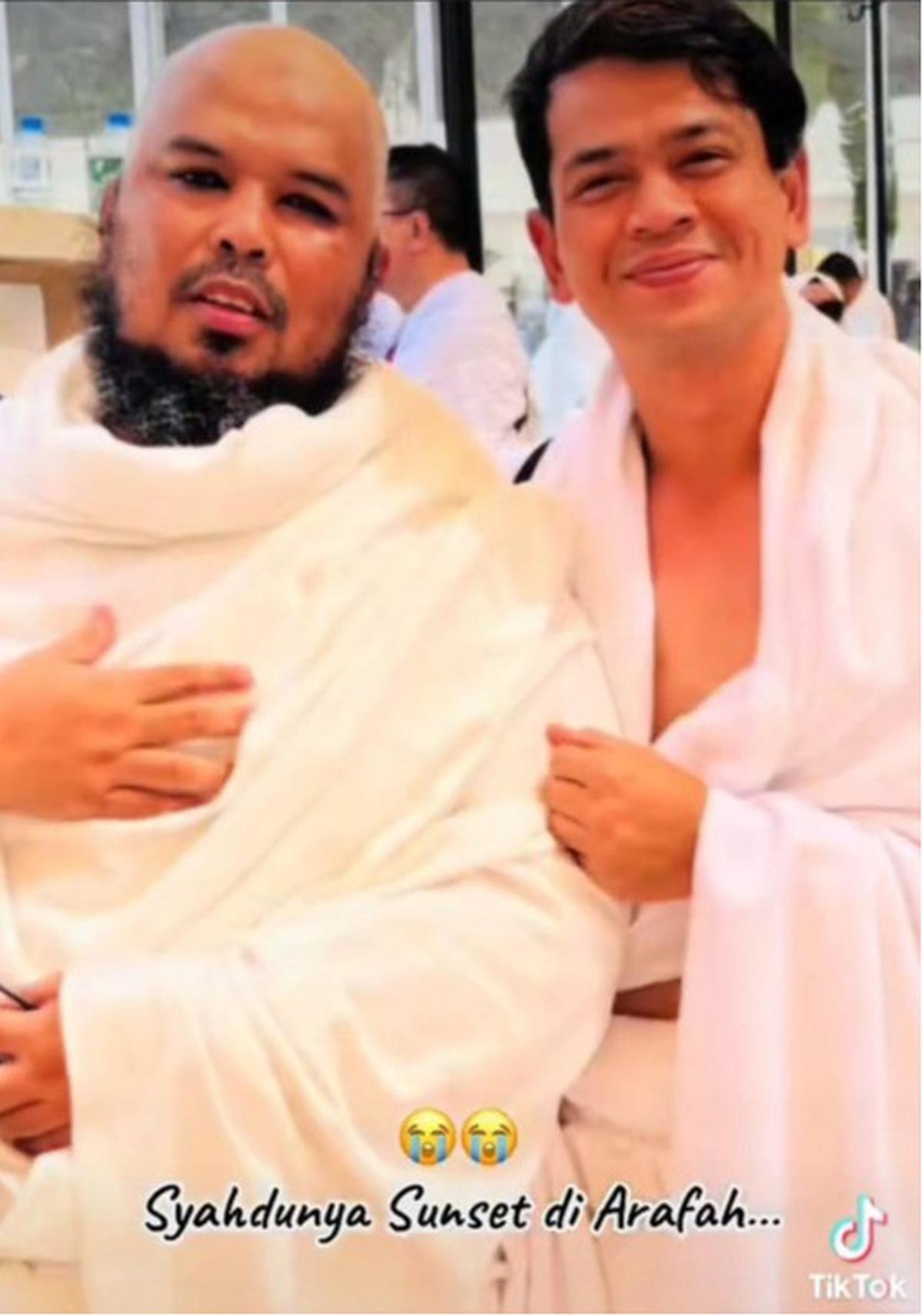 Potret Haru Ivan Gunawan Jalani Wukuf, Bagikan Momen Bersejarah hingga Sunset di Arafah